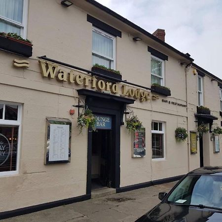Waterford Lodge Hotel Морпет Екстериор снимка