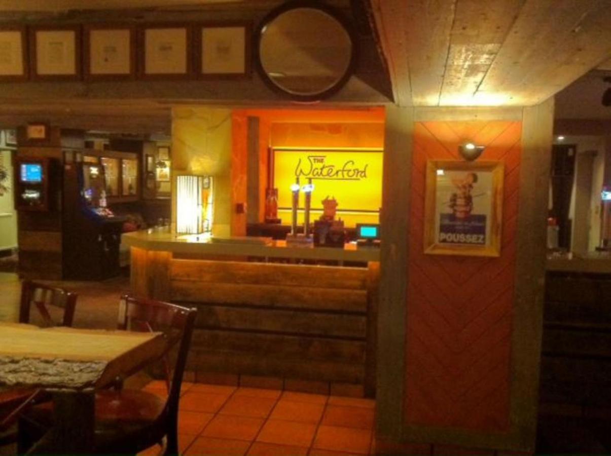 Waterford Lodge Hotel Морпет Екстериор снимка