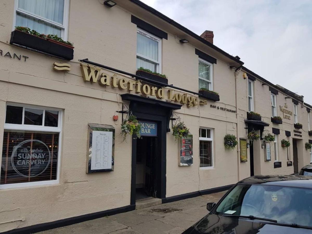 Waterford Lodge Hotel Морпет Екстериор снимка