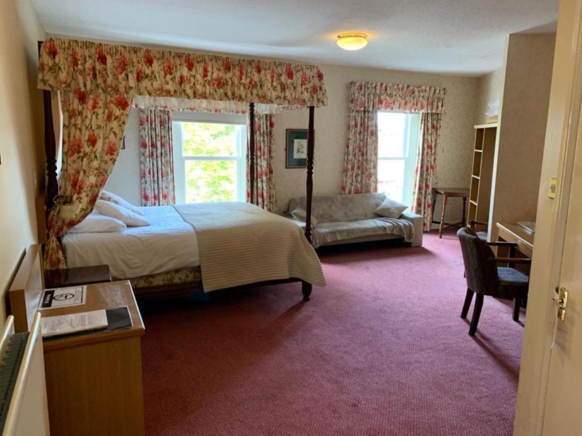 Waterford Lodge Hotel Морпет Екстериор снимка